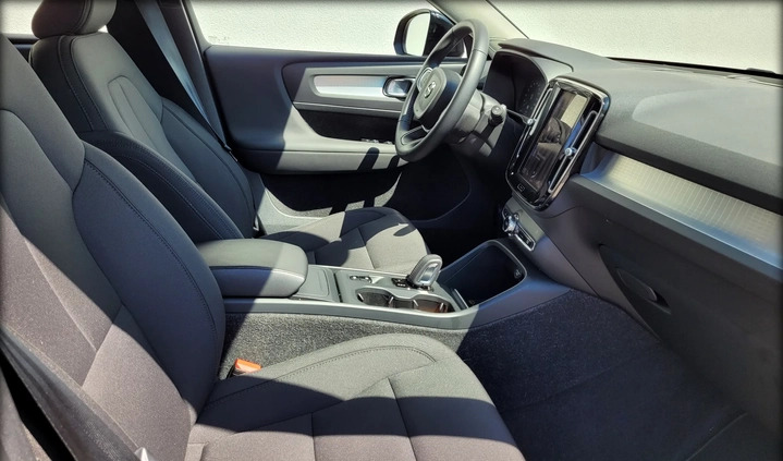 Volvo XC 40 cena 132555 przebieg: 55450, rok produkcji 2021 z Hajnówka małe 172